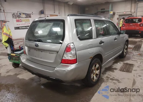 2006 Subaru Forester 2.5X z USA, uszkodzony, nr VIN JF1SG63646H704399